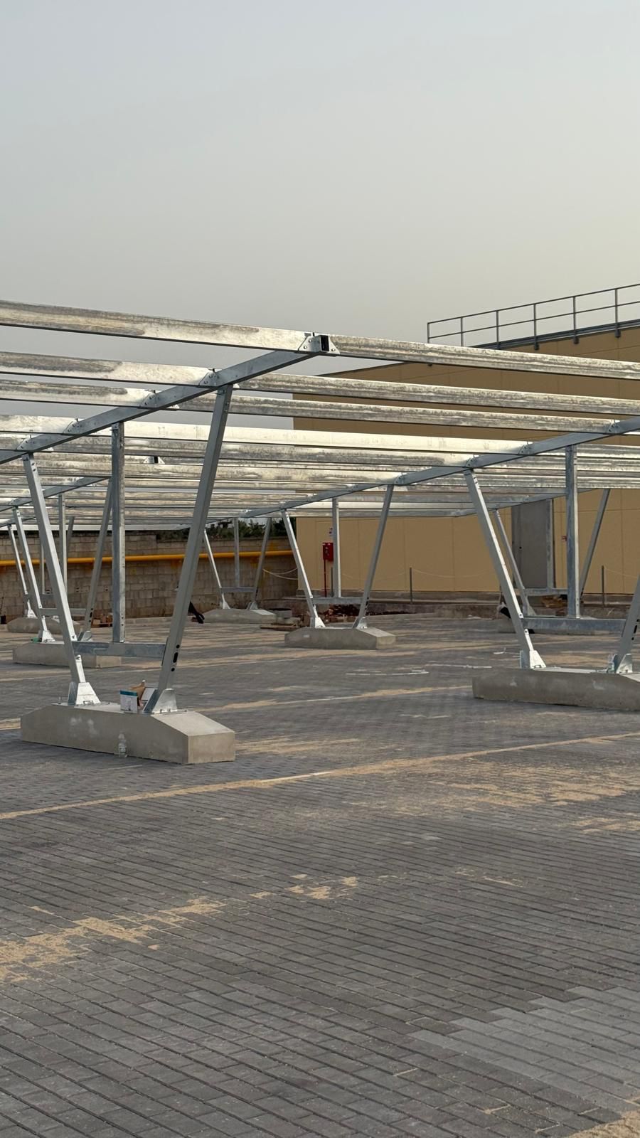 Cantiere pensiline Msolar Easy Fast a Lecce, foto 9