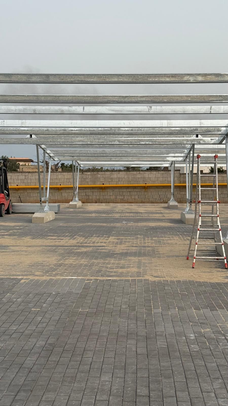 Cantiere pensiline Msolar Easy Fast a Lecce, foto 7